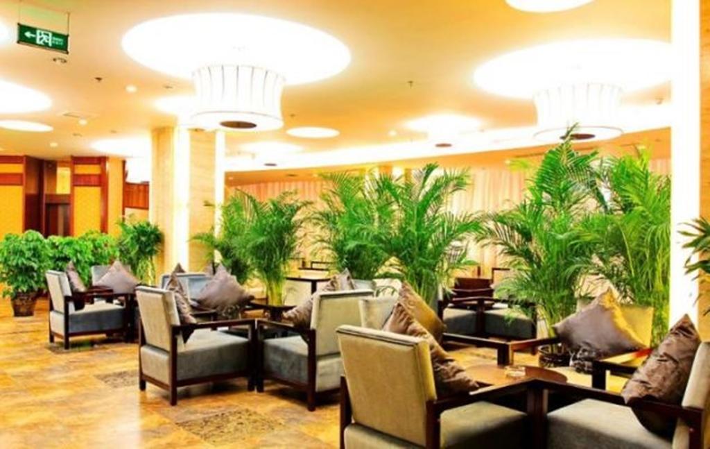 Langzhong Grand Hotel Shahepu Exteriör bild